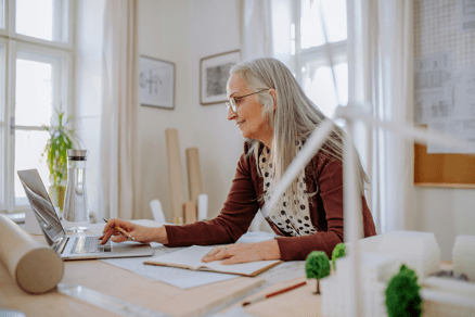 woman working on computer